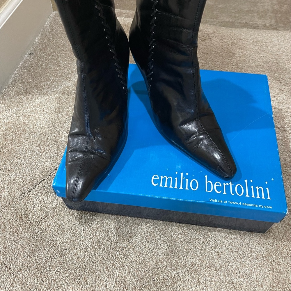 Emilio Pucci Black Heeled Boots with Stitch Detail - Picture 4 of 5